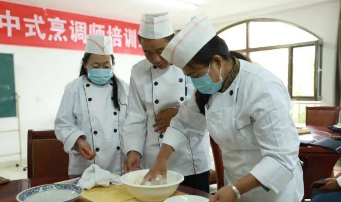 广东中式烹调师三级是高级吗?