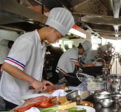 　　河北中式烹饪师是厨师证吗?