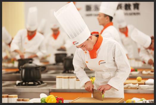中式烹调师和厨师证的区别(中式烹调师四级相当于几级厨师)